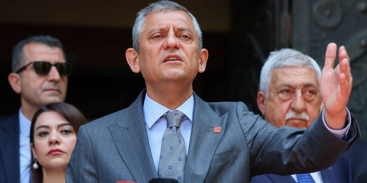 Özel'den Erdoğan'a çağrı: Esnafın elini havada bırakmayalım