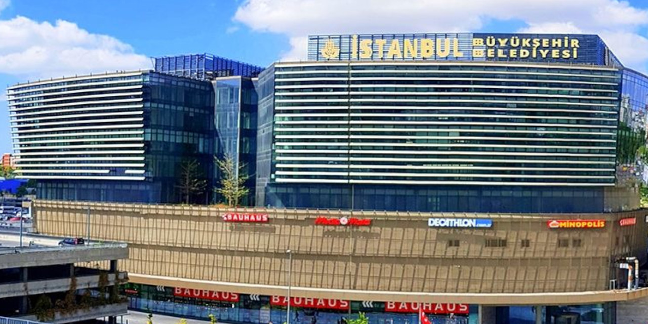 İBB soruşturmasında gözaltına alınanlar adliyeye sevk edildi