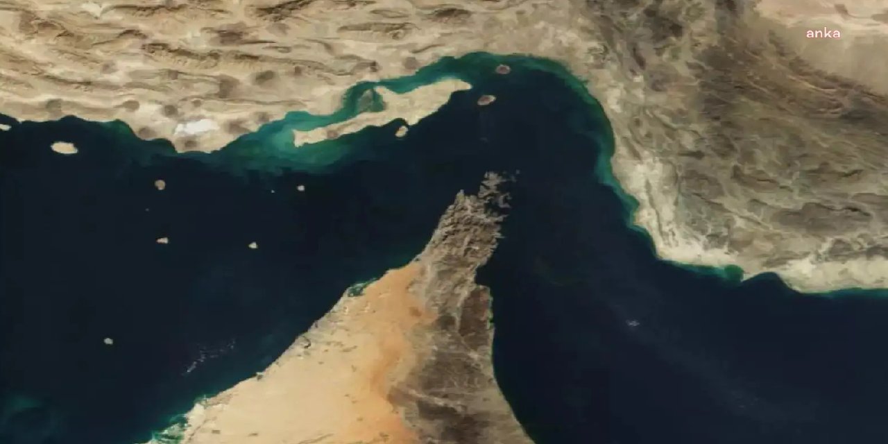 İran Meclisi Hürmüz Boğazı'nın kapatılmasını onayladı