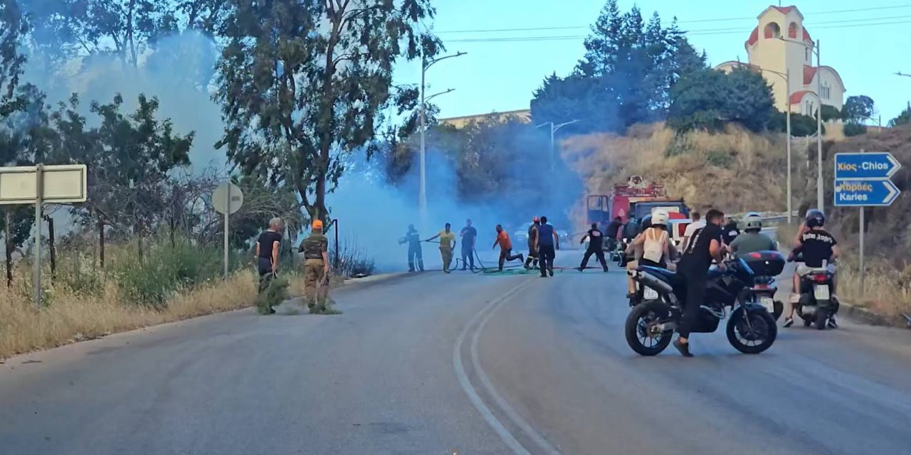 Sakız Adası'ndaki yangın 24 saattir sürüyor: 17 mahalle ve köy boşaltıldı