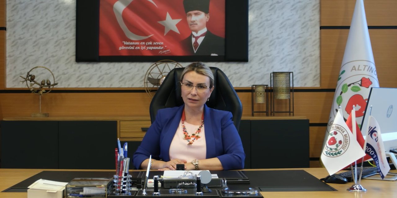 CHP'li Altınova Belediye Başkanı Yasemin Fazlaca, partisinden istifa etti