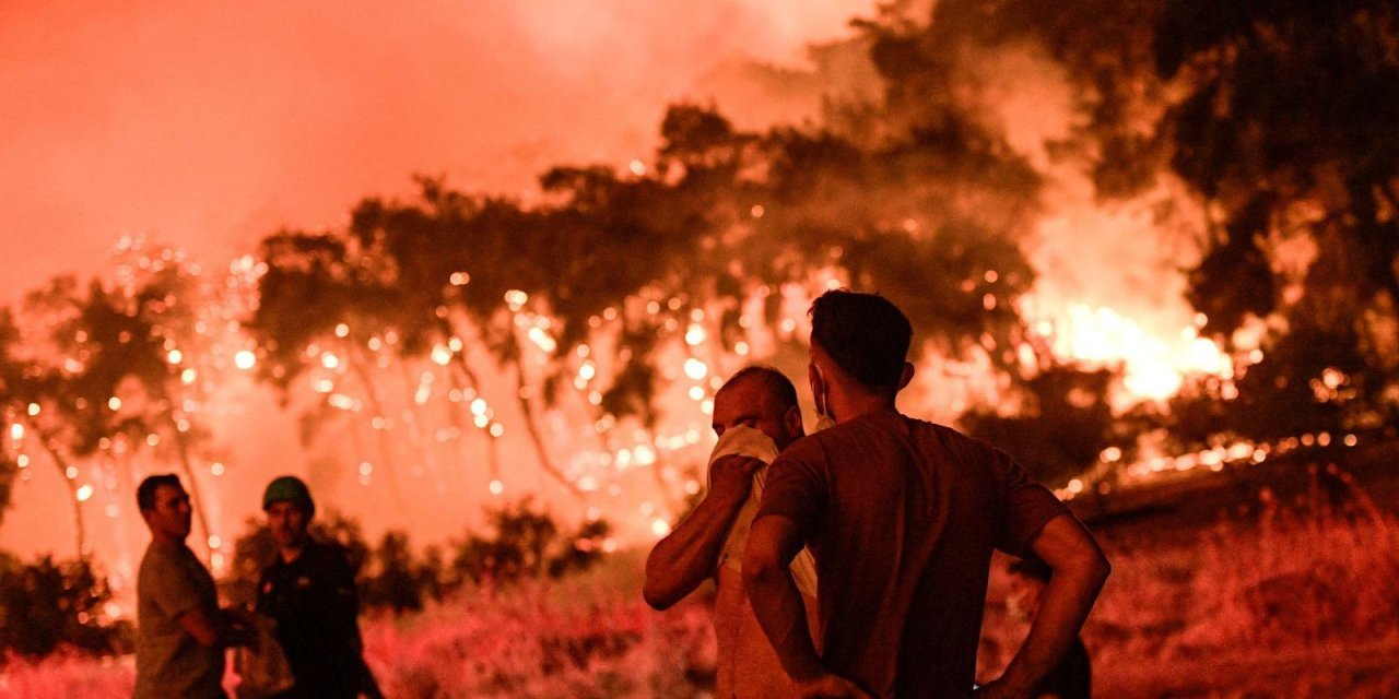 İzmir'de gece boyunca devam eden yangın kontrol altına alındı