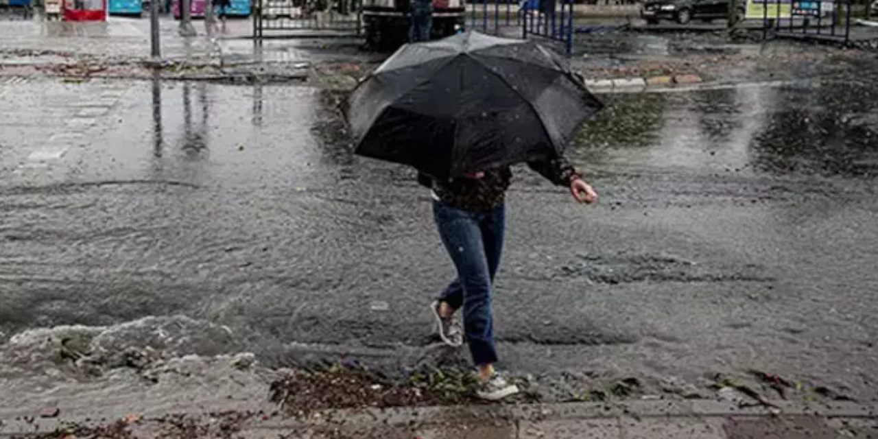 Doğu'ya kar, Batı'ya sağanak yağış geliyor