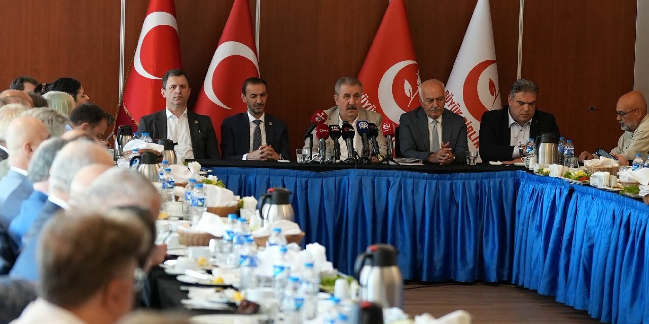 Cumhur İttifakı ortağından çıkış: 'Siyasi partilerin kurultaylarıyla ilgili kararı ilçe seçim kurulu verir'