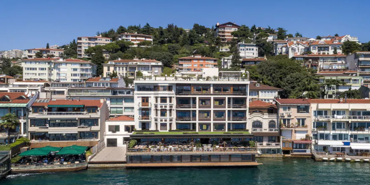 Boğaz'daki Bebek Otel'e yıkım kararı