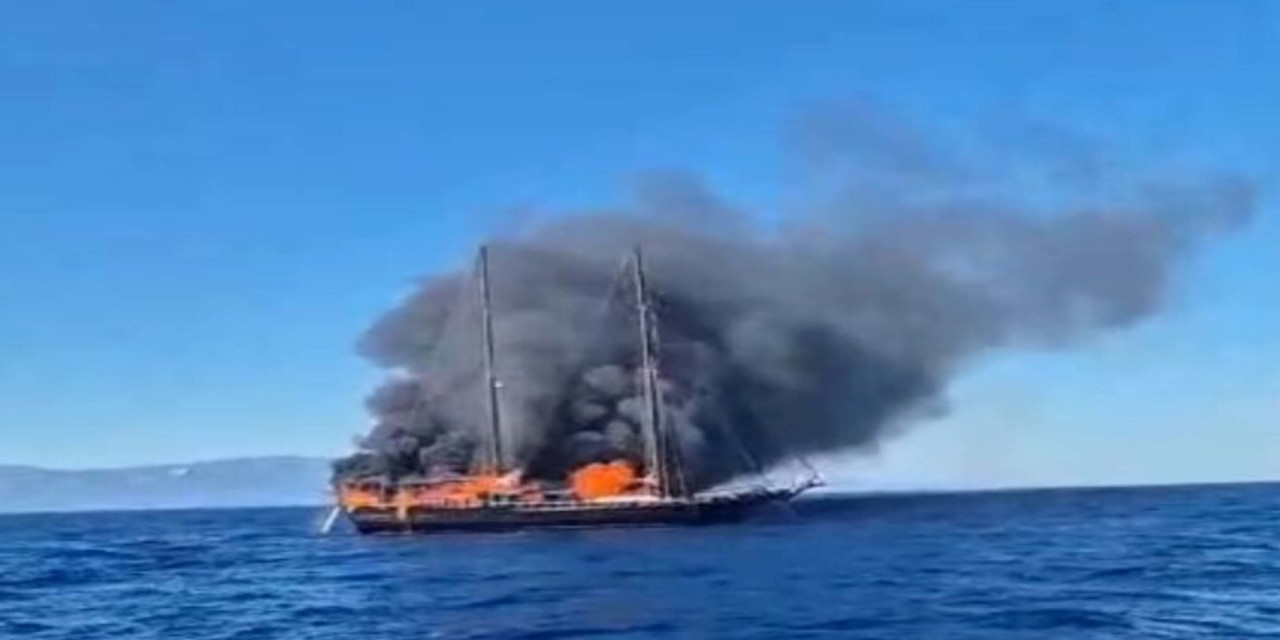 Bodrum'da tekne yandı