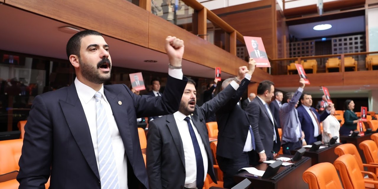 CHP'li vekiller Adalet Bakanlığı'na yürüdü: Bu zalimliği yapanlar hesap verecek