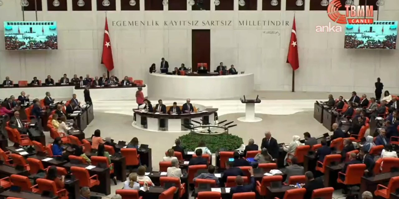 En düşük emekli aylığı 16 bin 881 lira oldu: Görüşmeler esnasında AKP'li vekil kahkaha attı