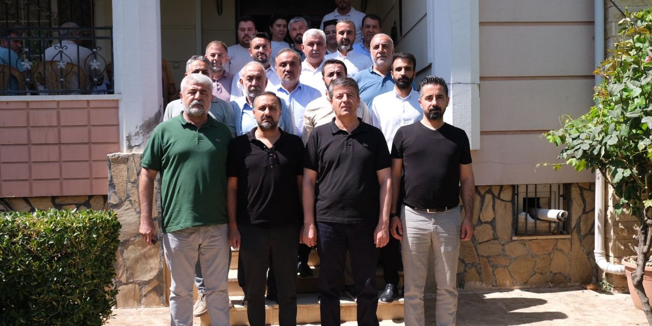 Ev hapsindeki Başkan Tutdere grup toplantısı yaptı