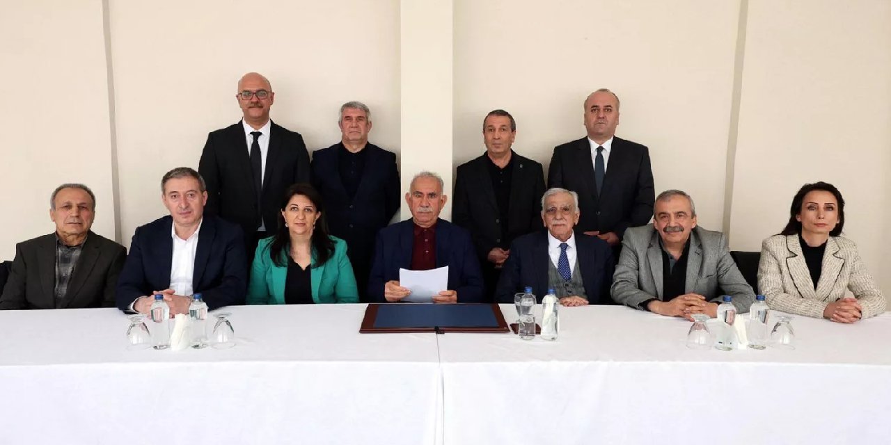 Öcalan 'açıklaması'na İmralı Heyeti'nden yalanlama: 'Provokatif girişimler'