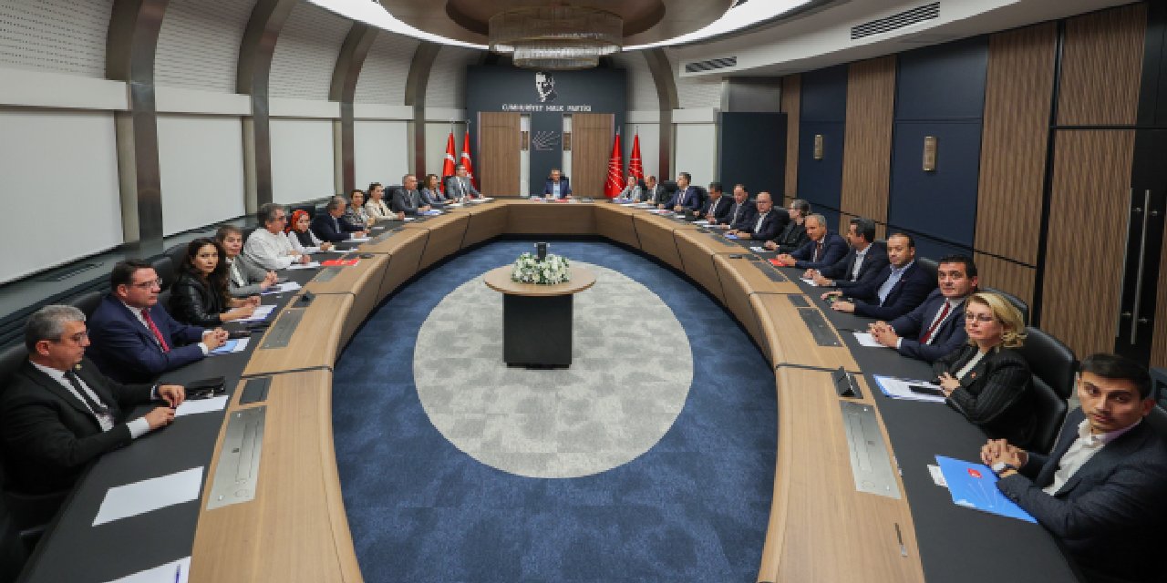 CHP MYK'da gündem komisyon: CHP üye verecek ancak süreç şeffaf yürütülmezse tavrı değişebilir