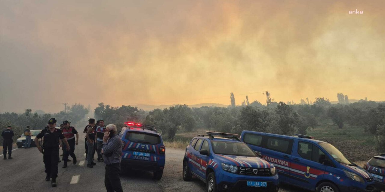 Çanakkale'de yangın... 2 köyde tahliye işlemleri başladı
