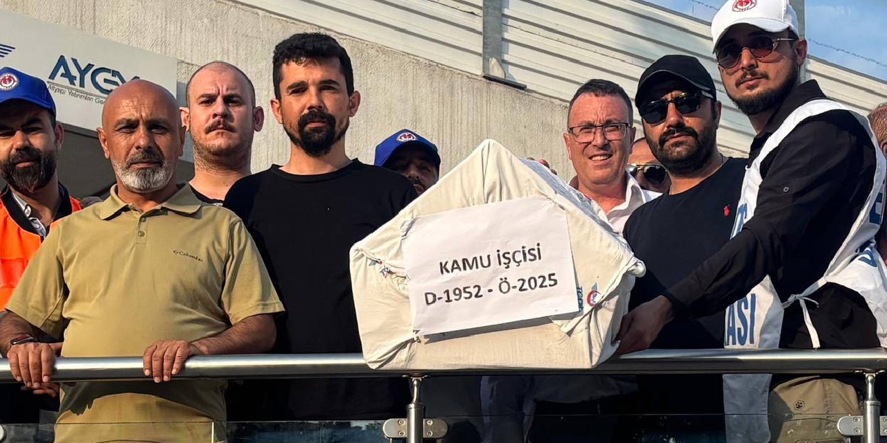 İşçiler eylemde, Marmaray'da aksamalar yaşanıyor: Bakanlık 'genel bakım' dedi