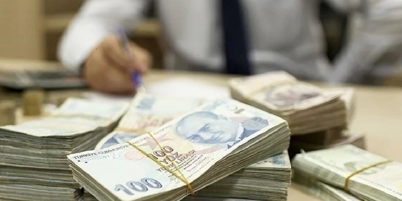 Para parayı çekiyor: Mevduat faizinden ayda 100 bin lira üzerinde kazanmak için ne kadar yatırmak gerek?