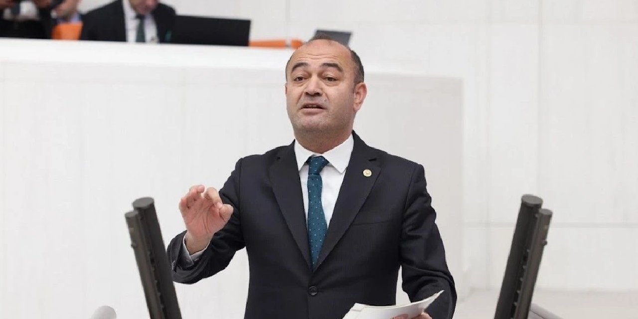 Özgür Karabat: İl delegeleri olarak, olağanüstü kongre için imzamızı verdik