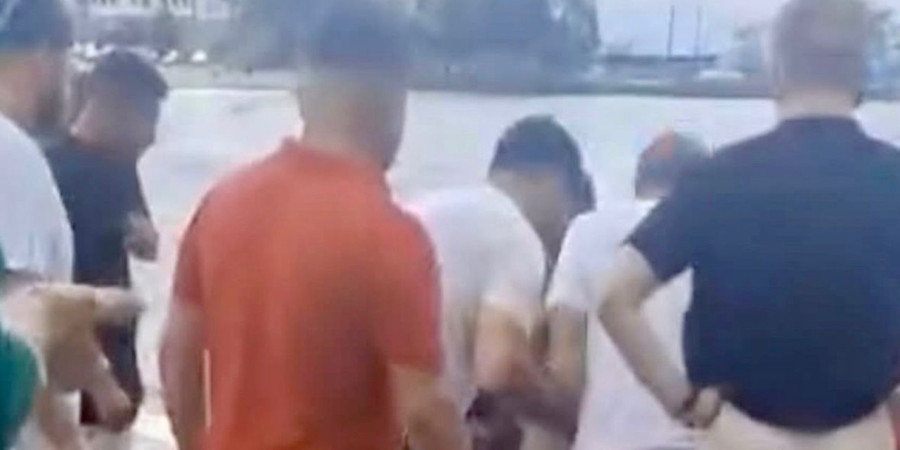 Kızını boğulmaktan kurtarmak isteyen baba hayatını kaybetti