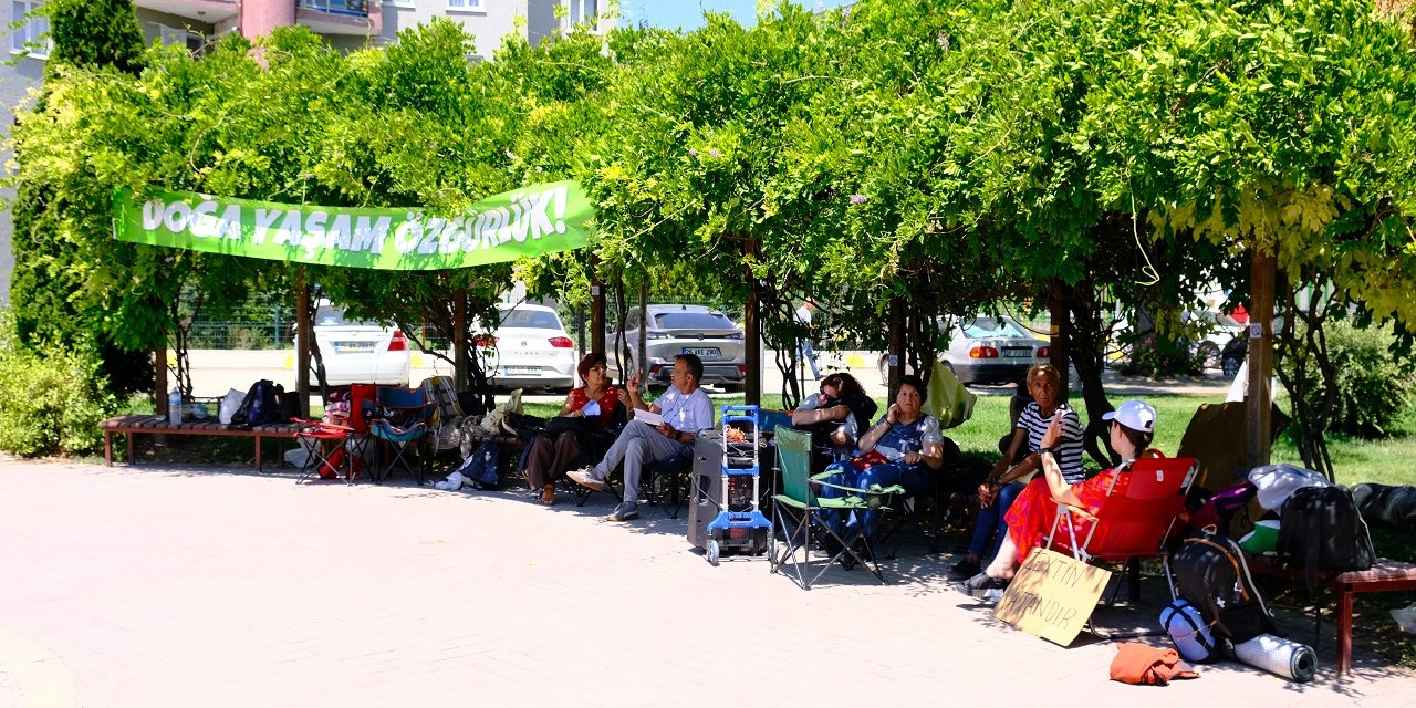 Eskişehir’de zeytinlikler için 24 saatlik yaşam nöbeti tutuldu