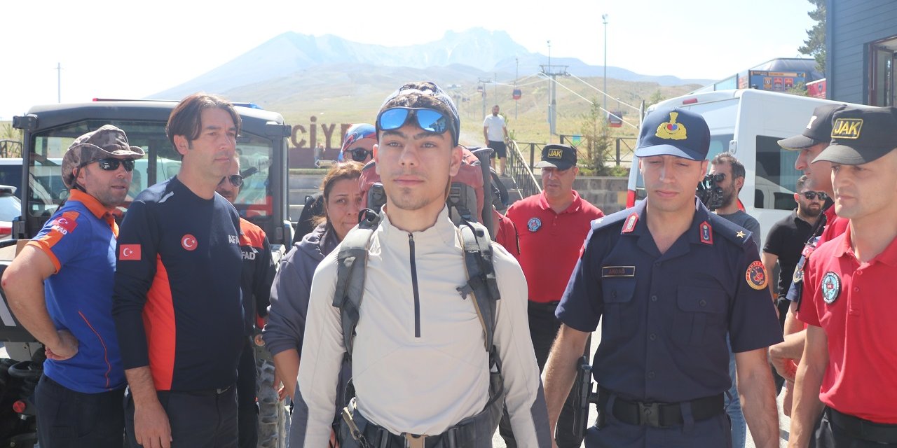 Erciyes’te mahsur kalan dağcı kurtarıldı