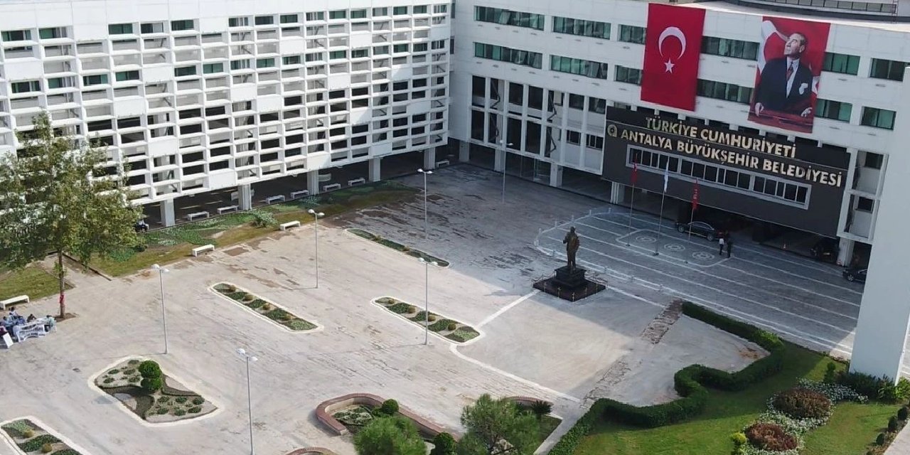 Antalya Büyükşehir Belediyesi'ne yeni operasyon