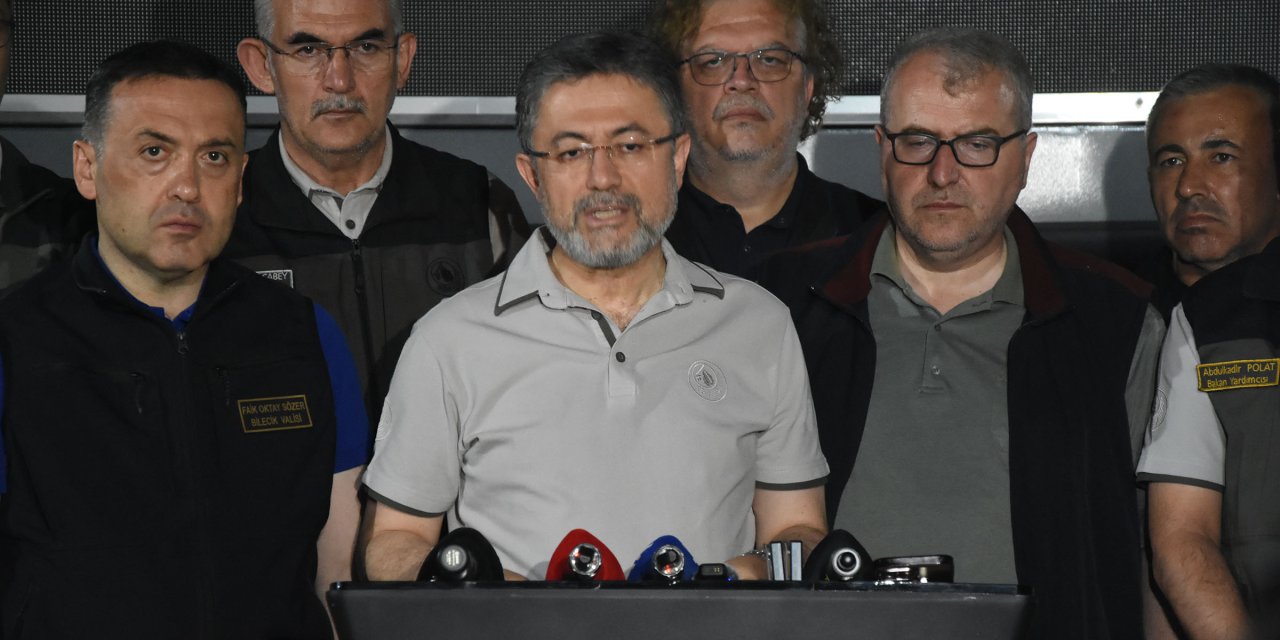 Bakan Yumaklı: Bugün çıkan 54 yangından 51'i kontrol altına alındı