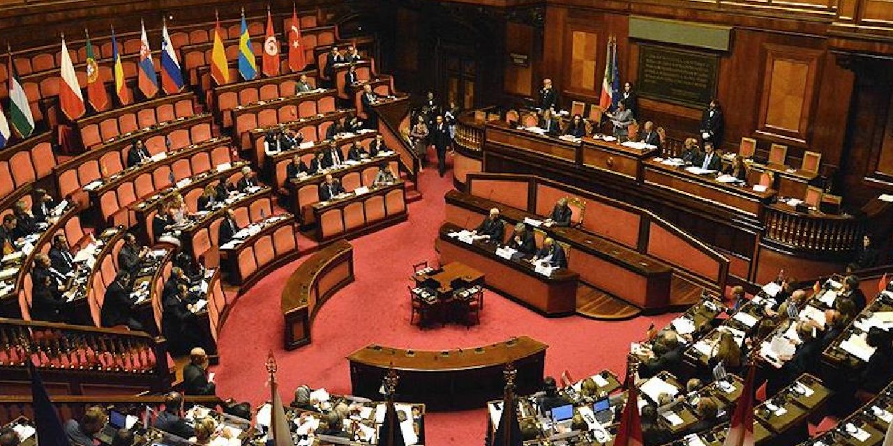 İtalya'da kadın cinayetlerine ömür boyu hapis tasarısı oy birliğiyle kabul edildi