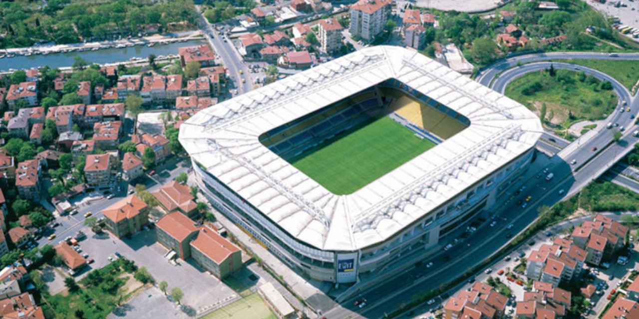 Fenerbahçe Stadı'nın adı resmen değişti
