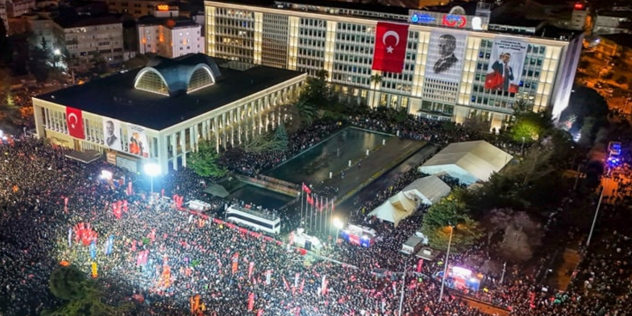 CHP'li belediyelere operasyonlarda tutuklananların aileleri Saraçhane'de buluşacak