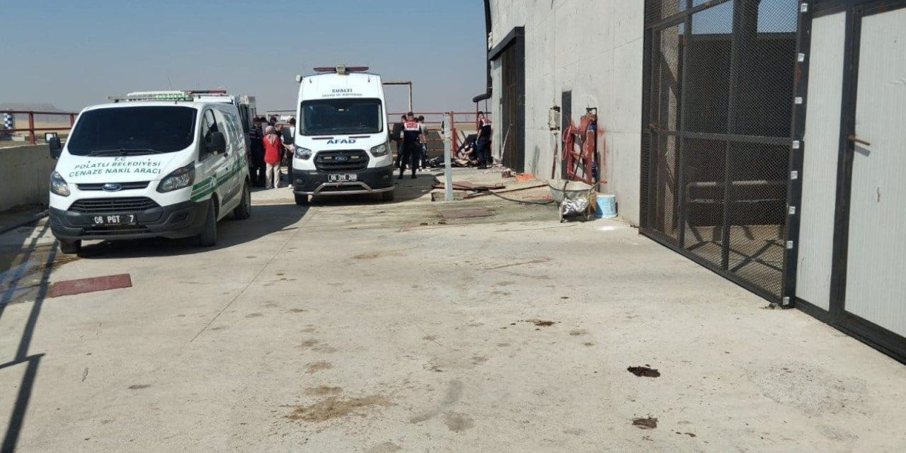 Ankara'da 2 işçi metan gazından zehirlenerek öldü