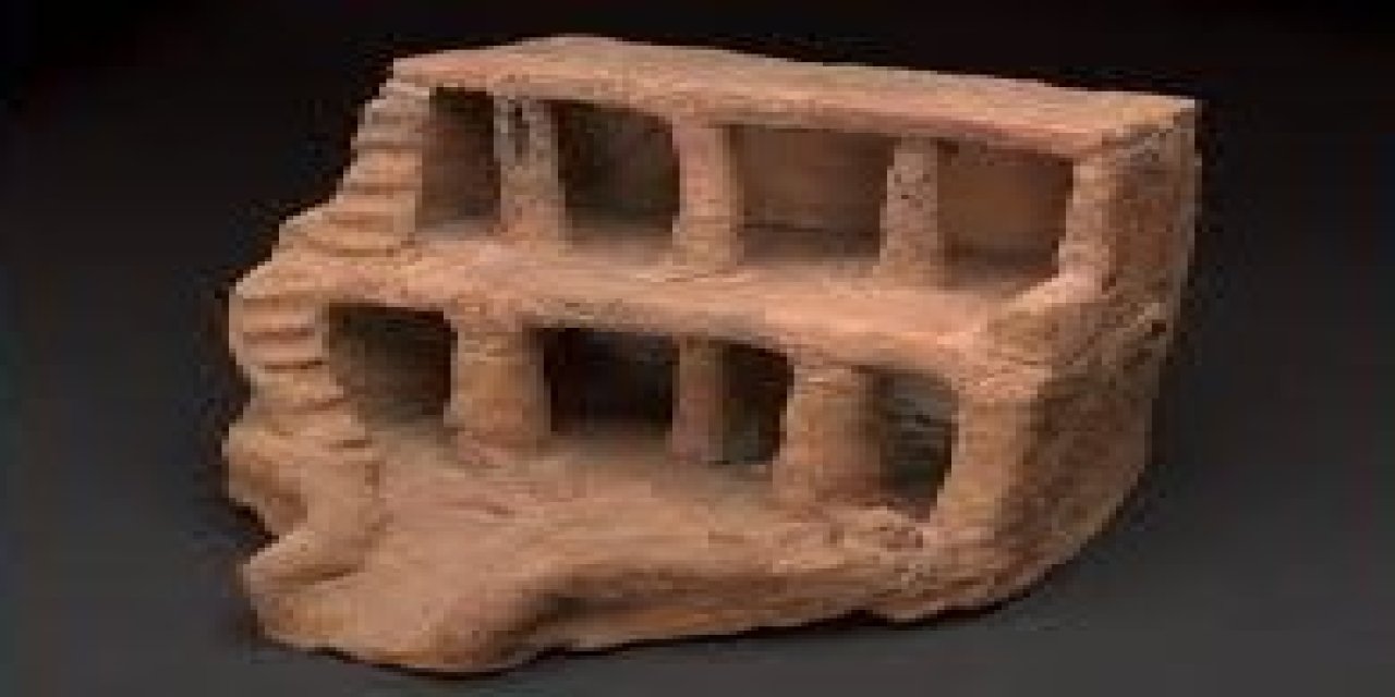 Antik mezarda 4 bin yıllık el izi keşfedildi