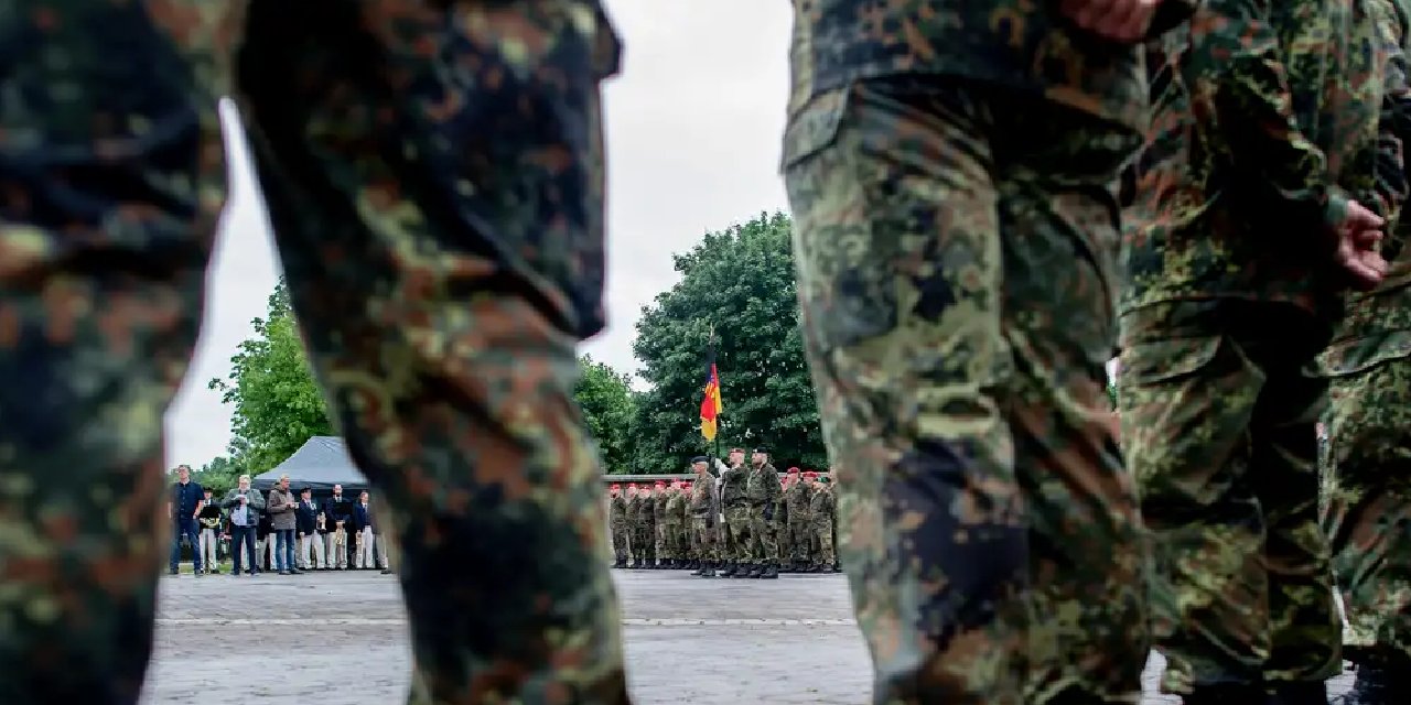 Almanya'da askerlik başvuruları arttı