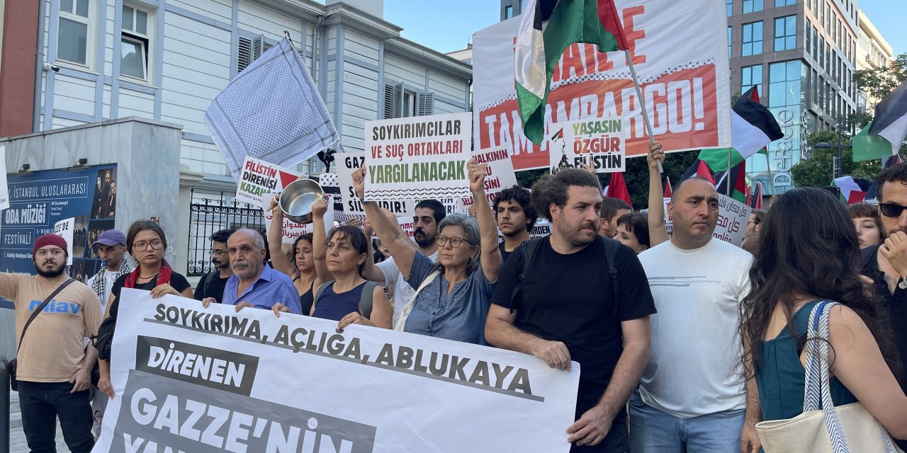 Kadıköy’de Filistin’e destek eyleminde 1 kişi gözaltına alındı