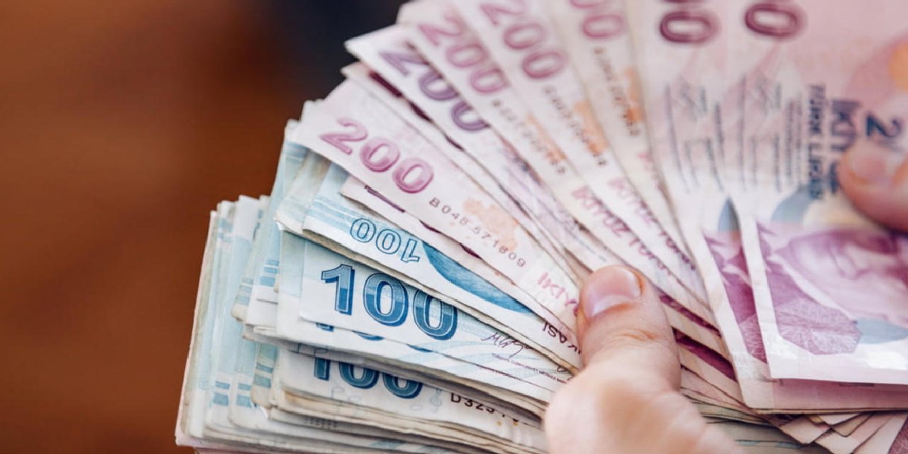 Bankaların faiz yarışı sürüyor: 3 milyon TL'nin aylık getirisi ve faiz oranları ne kadar?