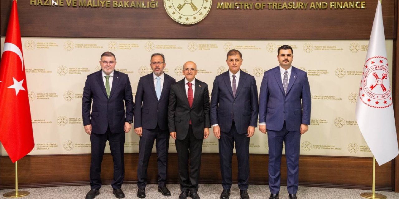 CHP'li Cemil Tugay'dan 'AKP'ye geçeceği' iddialarına sert tepki: Şimşek'le görüşmede neler konuşuldu?