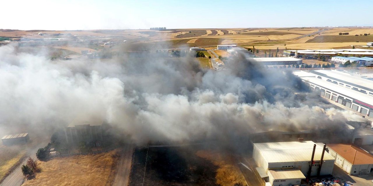 Tekirdağ'da tekstil fabrikasında yangın çıktı