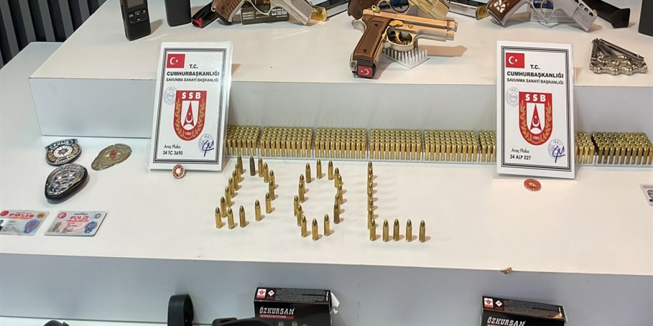 Kendilerini polis olarak tanıtıp dolandırıcılık yapan üç şüpheli tutuklandı