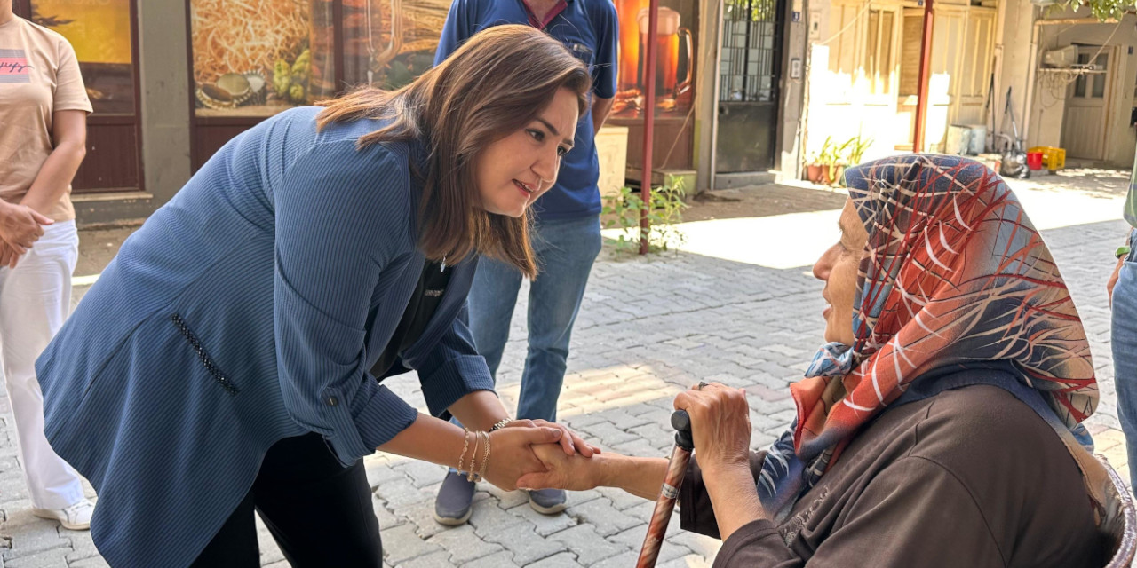 CHP, Aydın'da sahada: 'İktidar saraylarda, halk ise geçim derdinde'