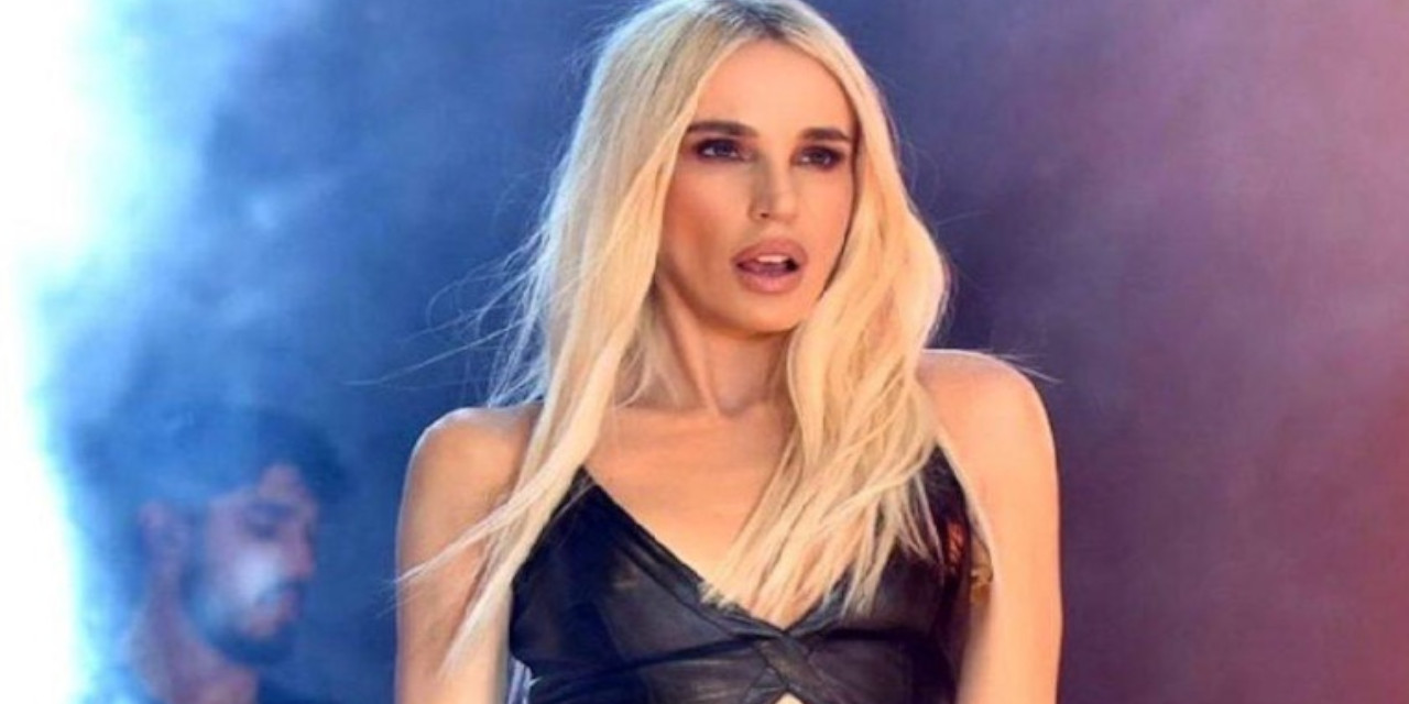 Gülşen'den tacizle suçlananlar için paylaşım