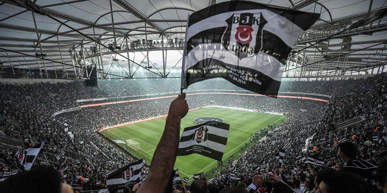 Beşiktaş yeni transferi duyurdu: Genç oyuncu İstanbul'a geliyor