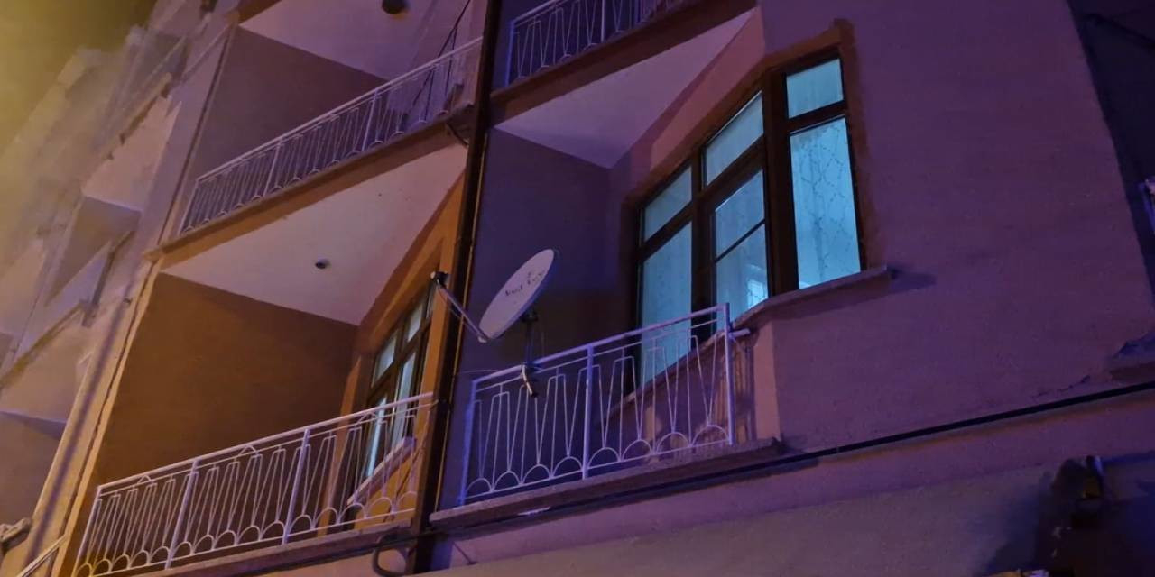 Konya'da balkondan giren kişi evdeki kadını bıçakladı