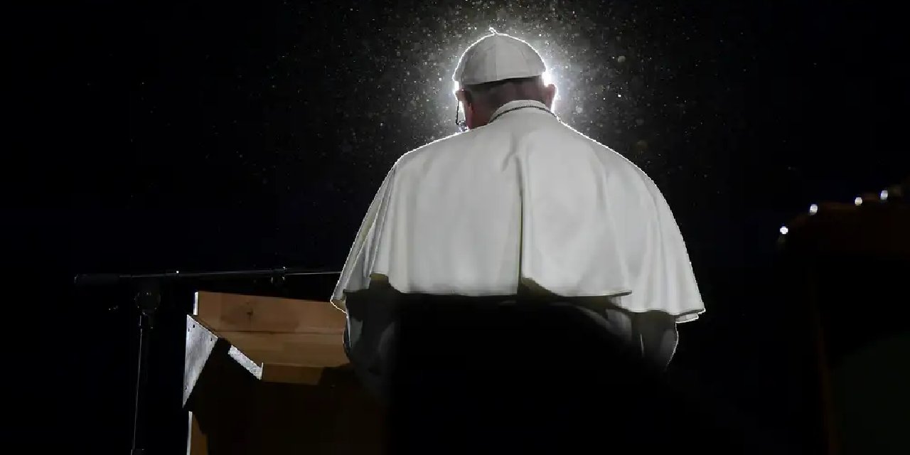 Papa'ya suikast iddiasıyla İtalya'da bir Türk tutuklandı