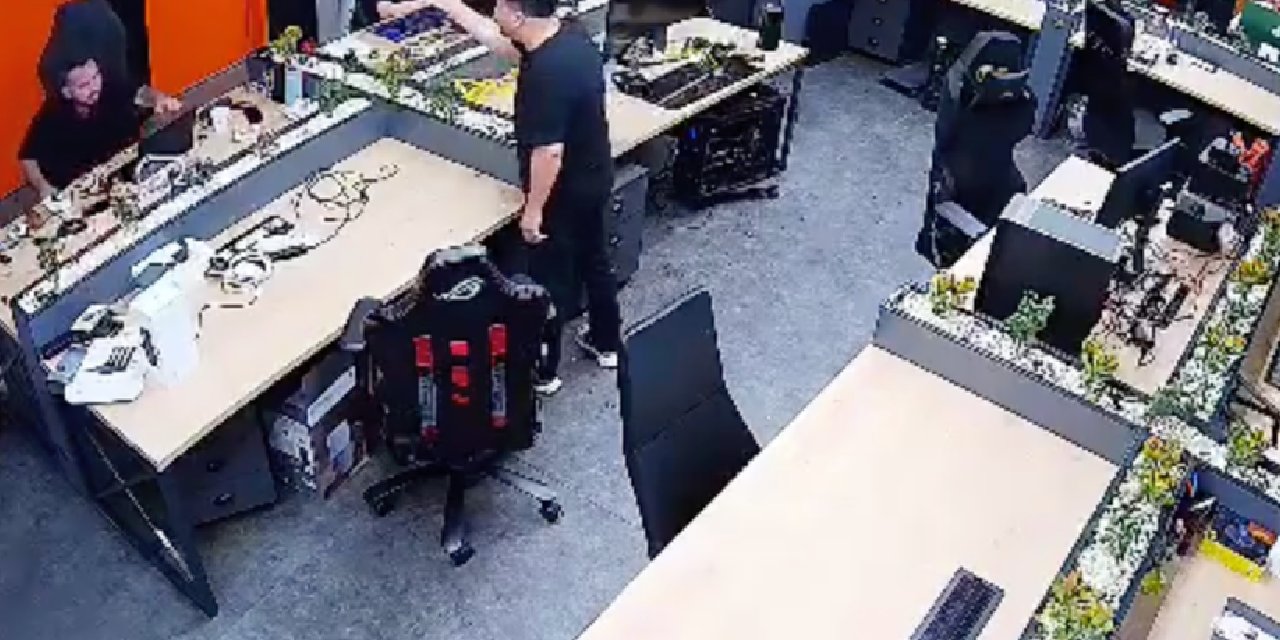 ShiftDelete'in sahibi Hakkı Alkan, çalışanı Samet Jankovic'e saksı fırlattı: Karşılıklı açıklamalar