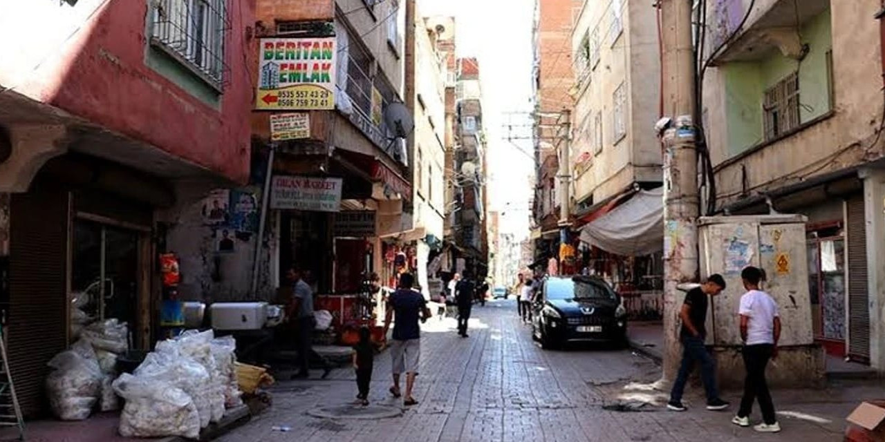 Diyarbakır'da çocuğa toplu cinsel saldırı girişimi