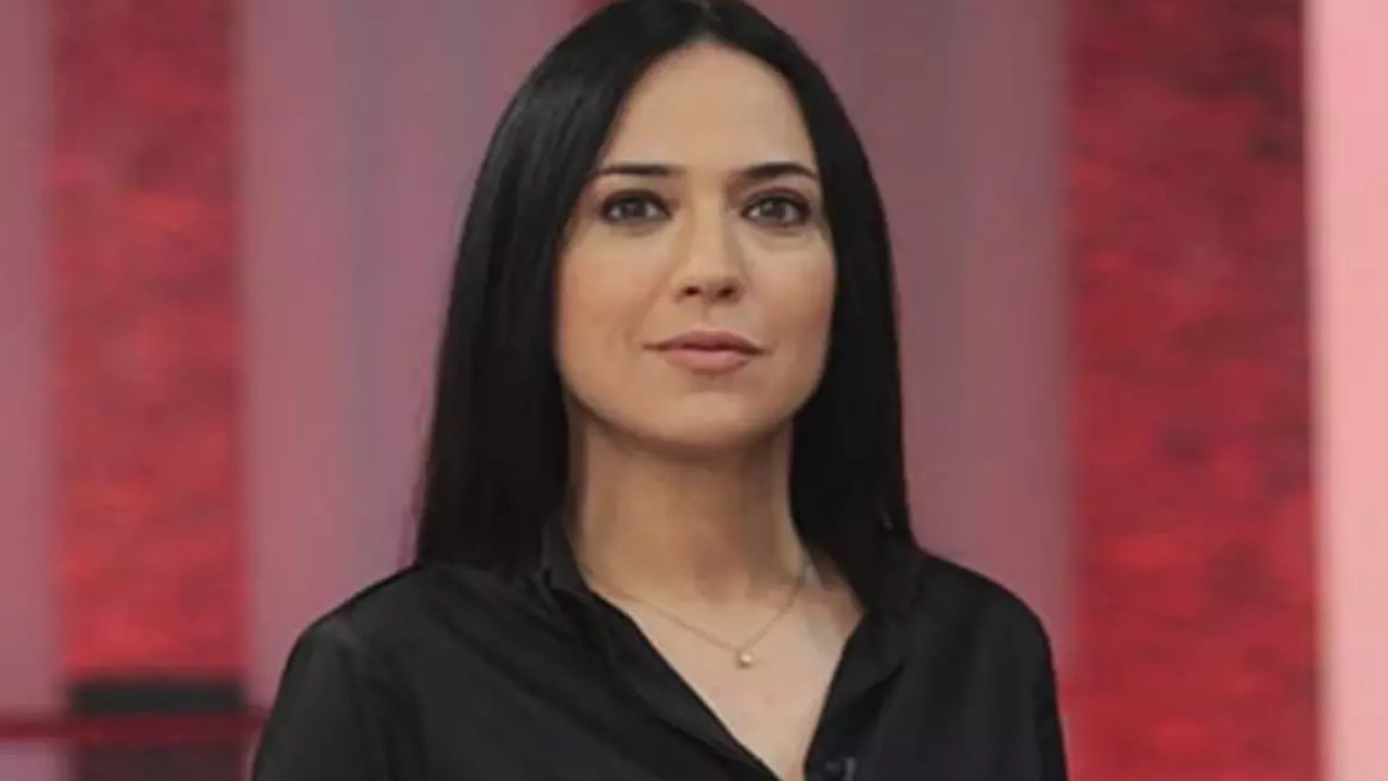 Banu Güven: Gürsel Tekin kahvesini içip gidecekti