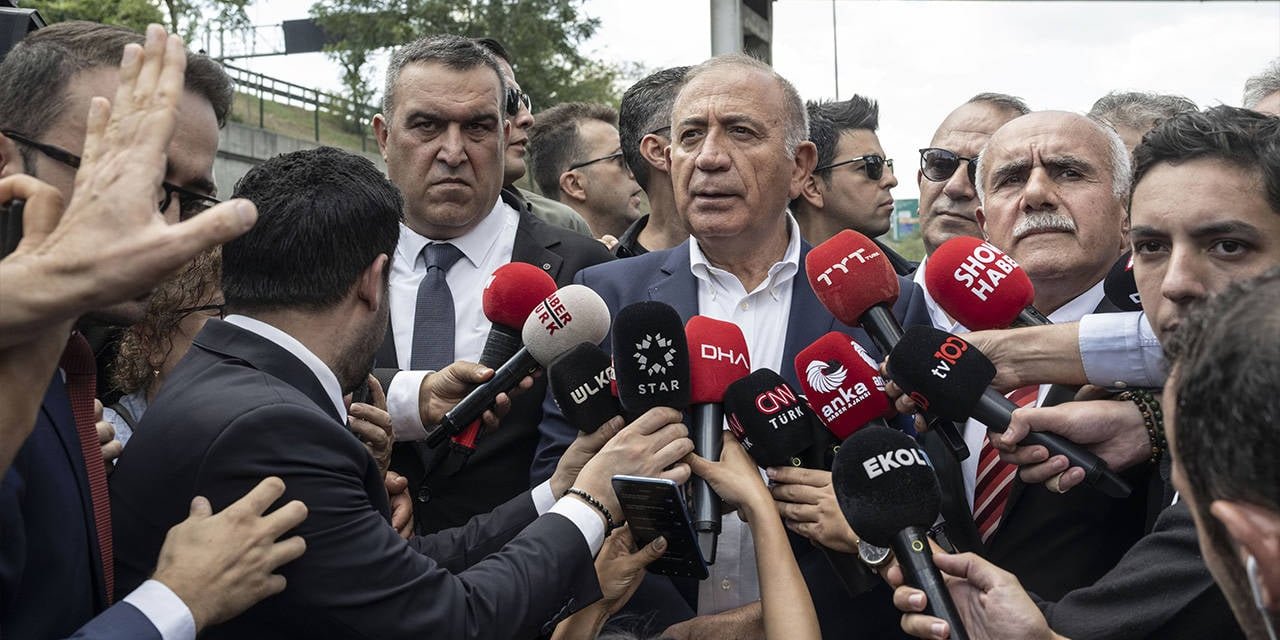 Gürsel Tekin, binayı da sahiplendi: Hepimize yeter, iki katını Özgür Özel'e tahsis ederiz