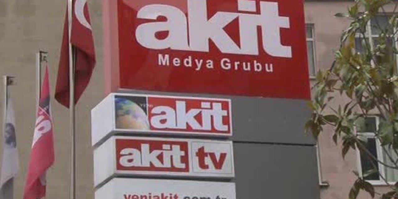 Özgür Özel'i tehdit eden Yeni Akit'e tepki: 'Kirli paralarla kurulan bir grup, kendini gazeteci sanan tipler'