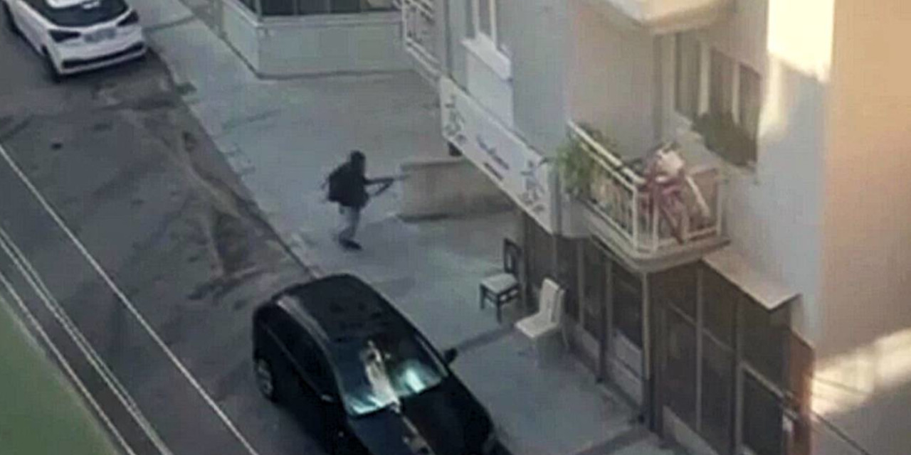 İzmir'de polis karakolu saldırısında hayatını kaybedenlerin sayısı 3'e yükseldi