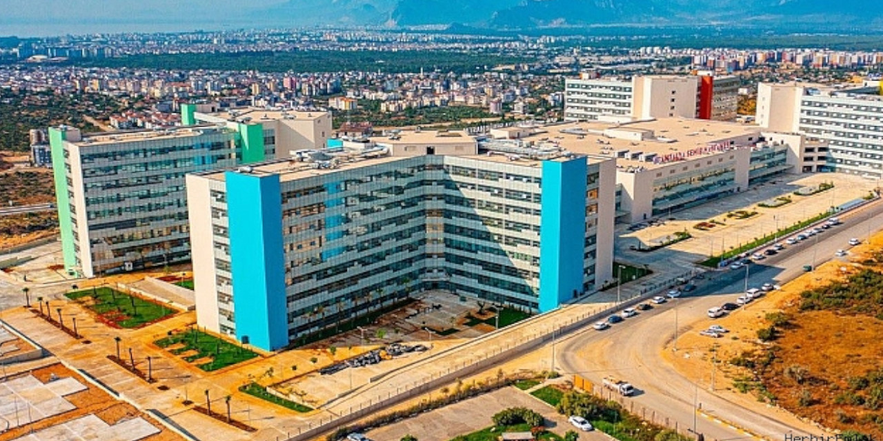 'Milletin cebinden 5 kuruş çıkmayacak' denilmişti: Şehir hastanelerine 136 milyar TL