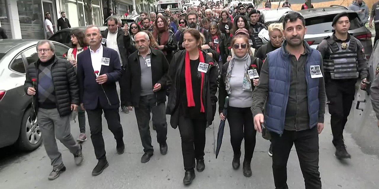 Gazeteciler ve sevenleri Hakan Tosun için yürüdü