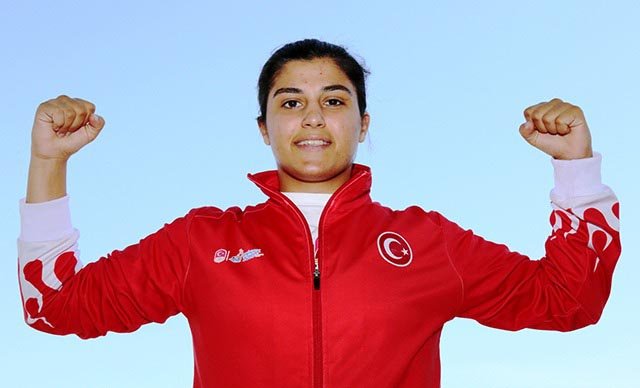 Busenaz Sürmeneli Olimpiyat şampiyonu oldu