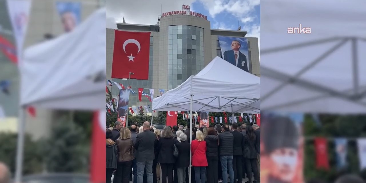 29 Ekim Cumhuriyet Bayramı töreninde AKP'li İbrahim Akın'a protesto